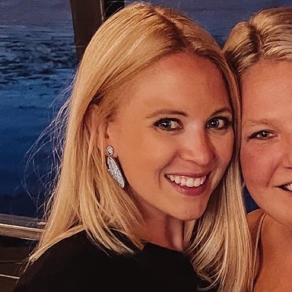 Meet your Posher, Amanda - Picture 1 of 1